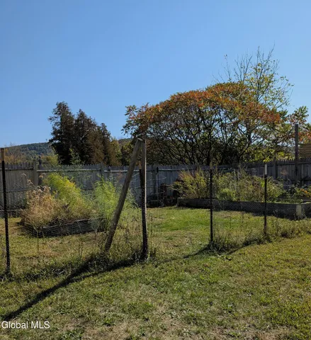 $200,000 | 60 Hartford Main Street, Hartford, NY 12838