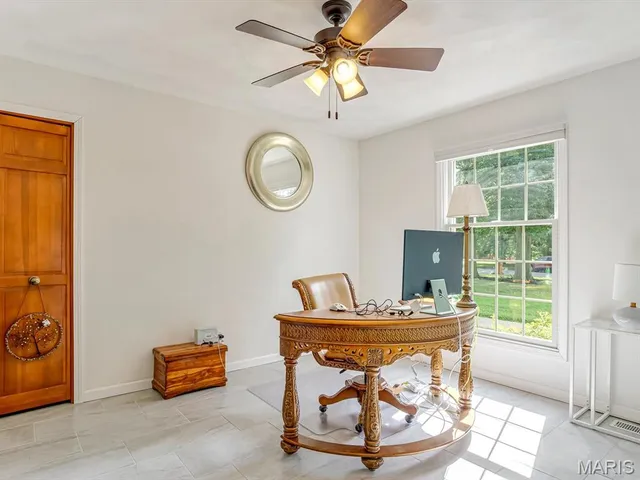 $499,999 | 4057 Bur Oak Drive, Smithton, IL 62285