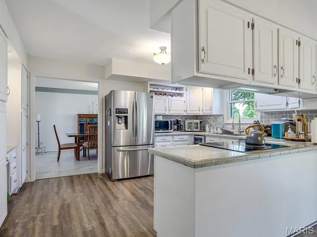 $499,999 | 4057 Bur Oak Drive, Smithton, IL 62285