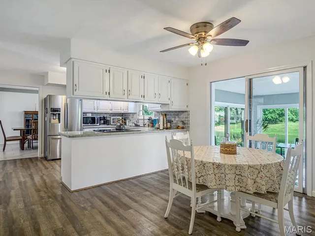 $499,999 | 4057 Bur Oak Drive, Smithton, IL 62285