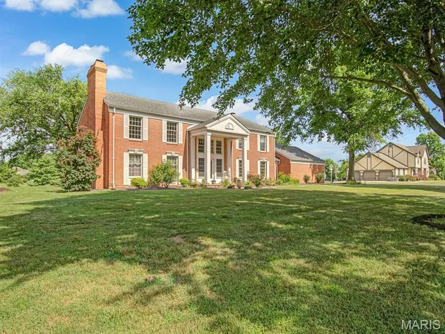 $499,999 | 4057 Bur Oak Drive, Smithton, IL 62285