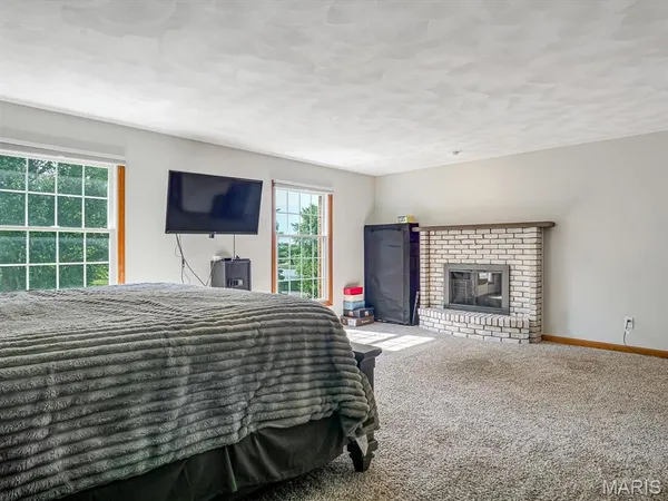 $499,999 | 4057 Bur Oak Drive, Smithton, IL 62285
