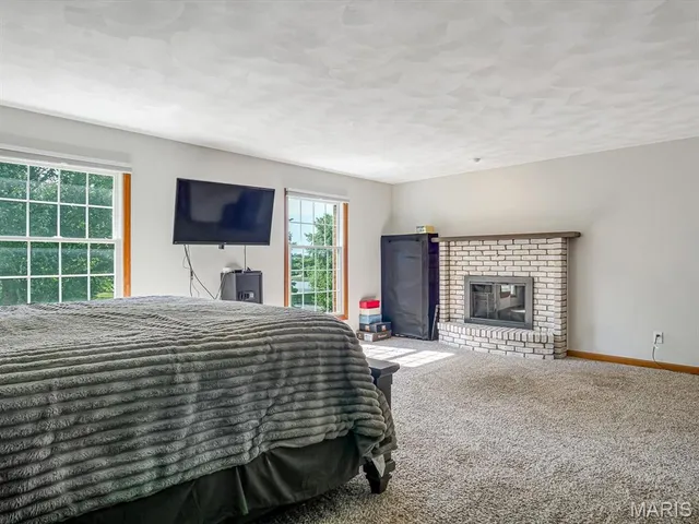 $499,999 | 4057 Bur Oak Drive, Smithton, IL 62285