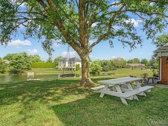 $499,999 | 4057 Bur Oak Drive, Smithton, IL 62285