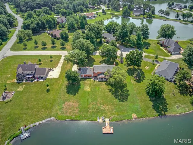 $499,999 | 4057 Bur Oak Drive, Smithton, IL 62285