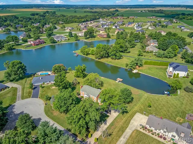 $499,999 | 4057 Bur Oak Drive, Smithton, IL 62285