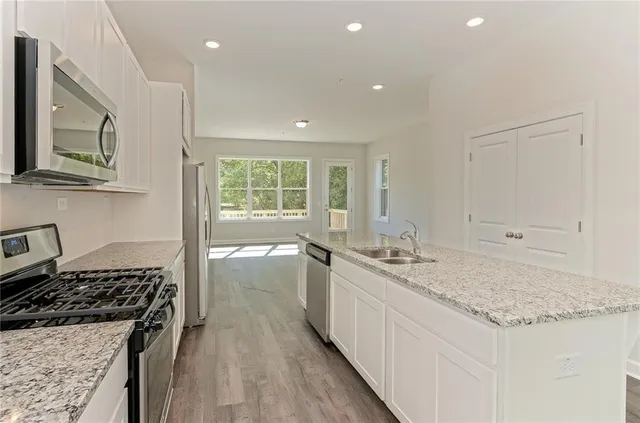 $3,000 | 2794 Woodland Terrace, Smyrna, GA 30080