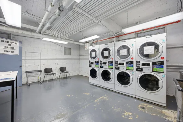 $569,900 | 47-55 39th Place, Unit 3H | Sunnyside