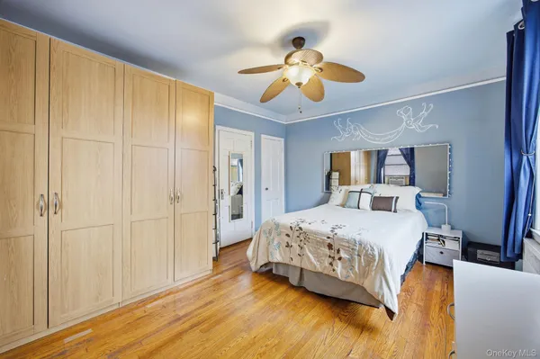 $569,900 | 47-55 39th Place, Unit 3H | Sunnyside
