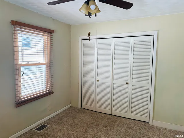 $125,000 | 402 North Madison Avenue, Wyoming, IL 61491