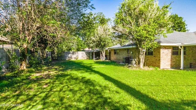$1,400 | 107 Sunny Lane, Lafayette, LA 70506