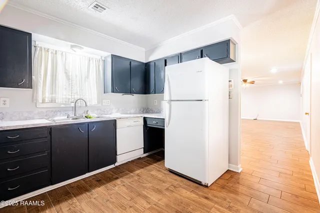 $1,400 | 107 Sunny Lane, Lafayette, LA 70506