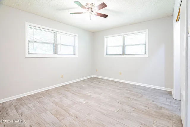 $1,400 | 107 Sunny Lane, Lafayette, LA 70506