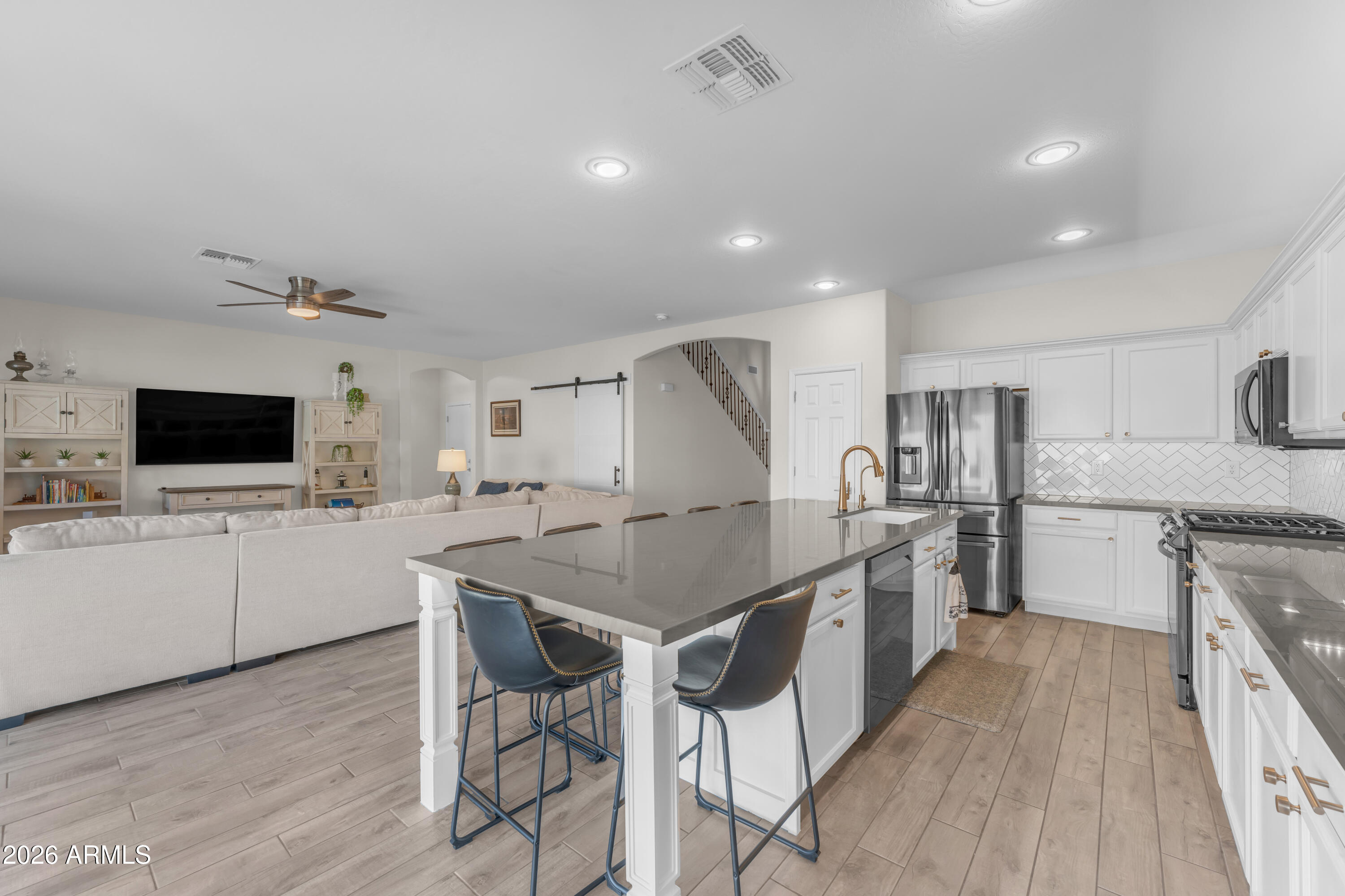 2522 East Mine Creek Road Phoenix, AZ 85024 - Photo 11 of 54 DSC09081