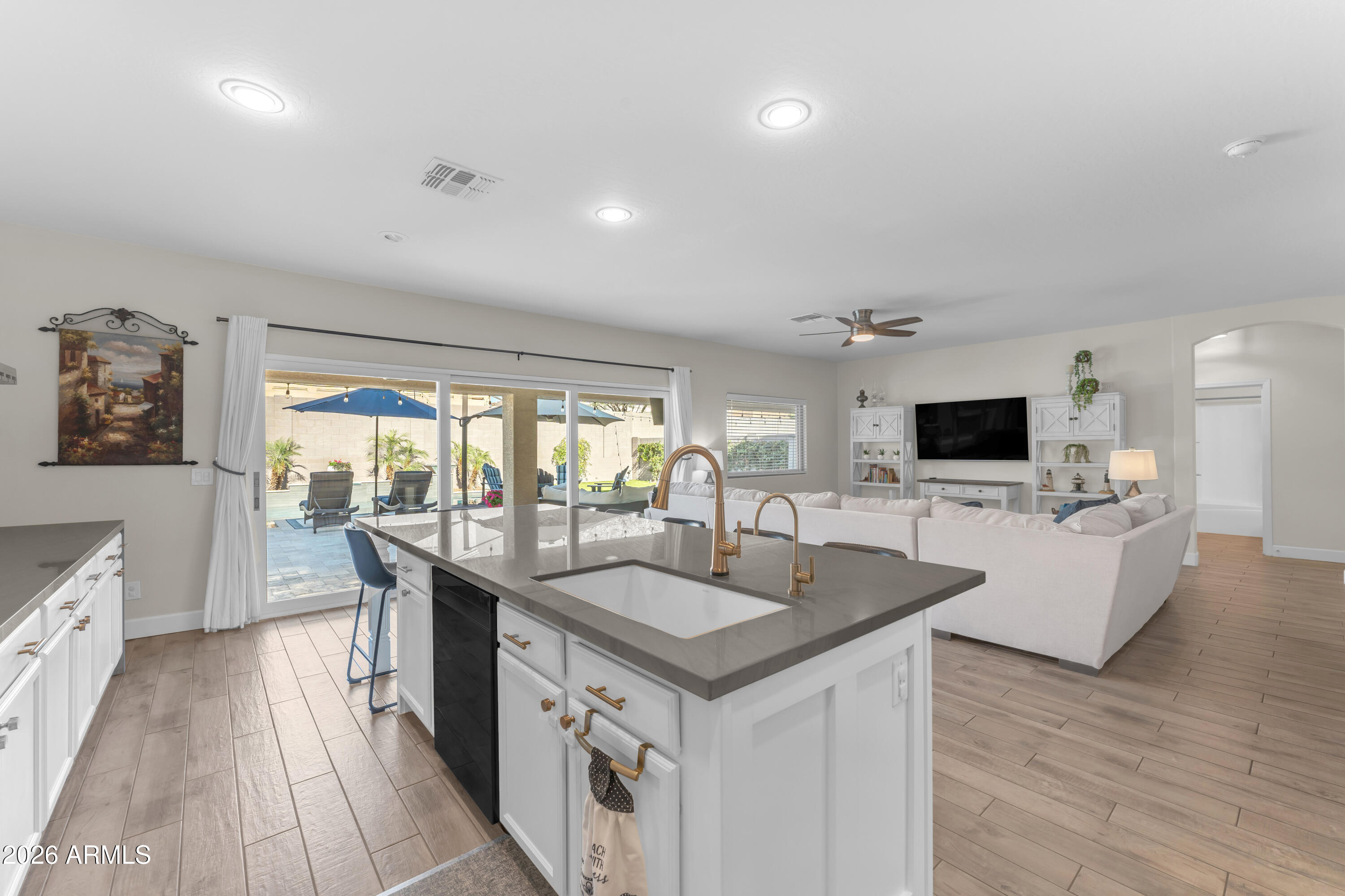 2522 East Mine Creek Road Phoenix, AZ 85024 - Photo 14 of 54 DSC09093