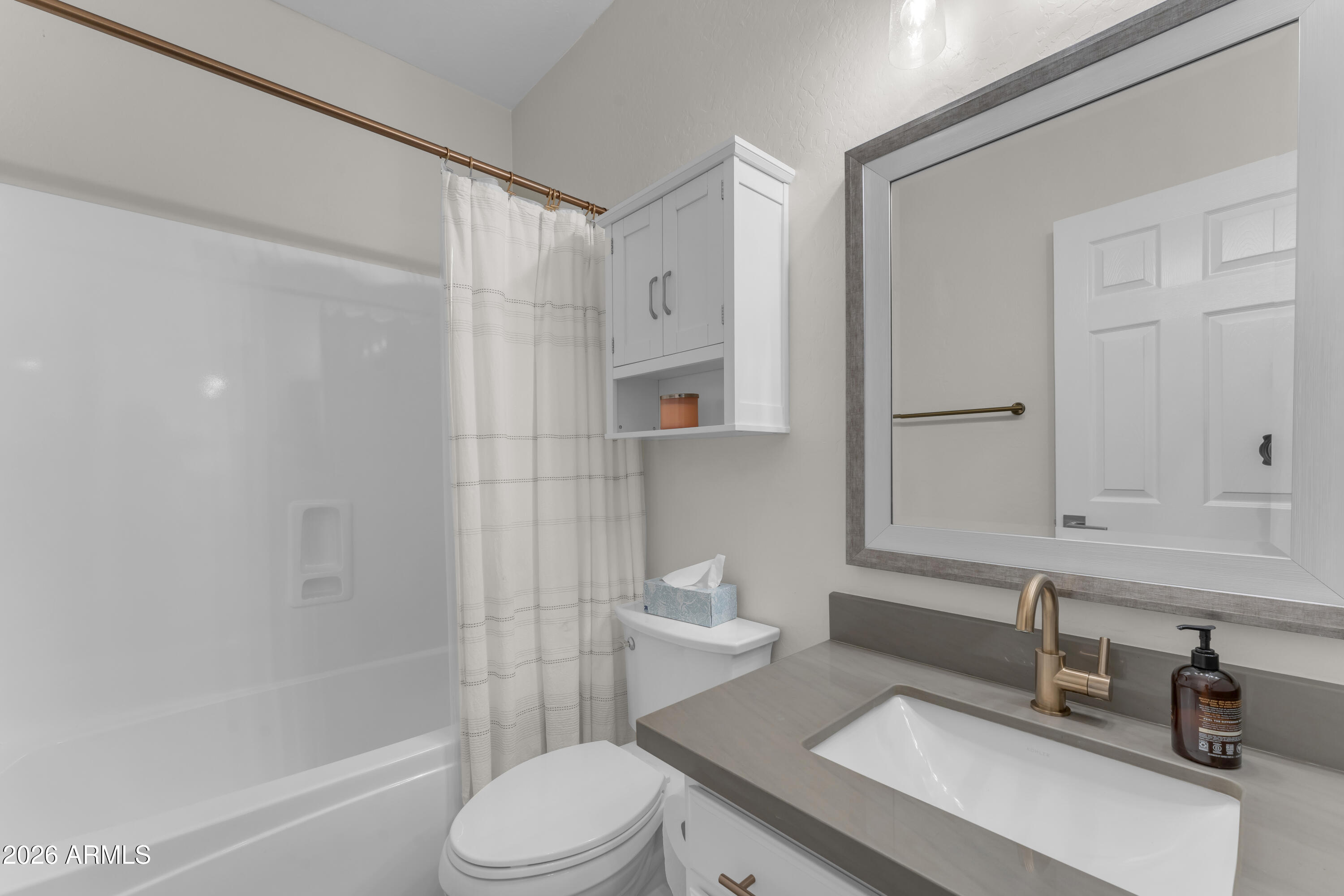 2522 East Mine Creek Road Phoenix, AZ 85024 - Photo 20 of 54 DSC09126