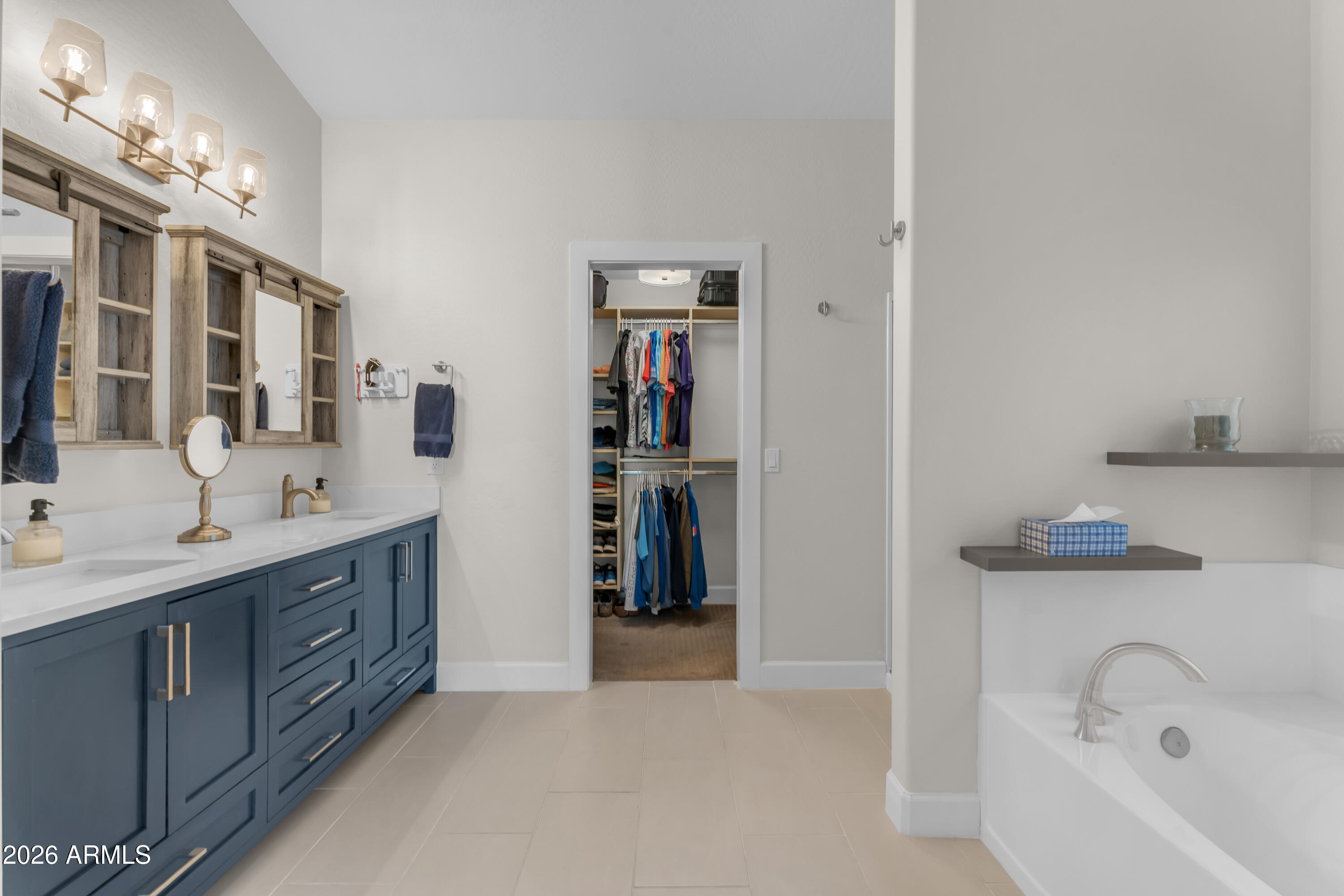 2522 East Mine Creek Road Phoenix, AZ 85024 - Photo 29 of 54 DSC08985