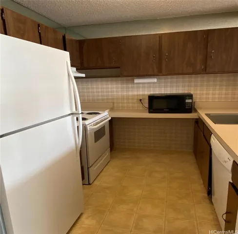 $2,600 | 98-410 Koauka Loop, Unit 14K, Aiea, HI 96701