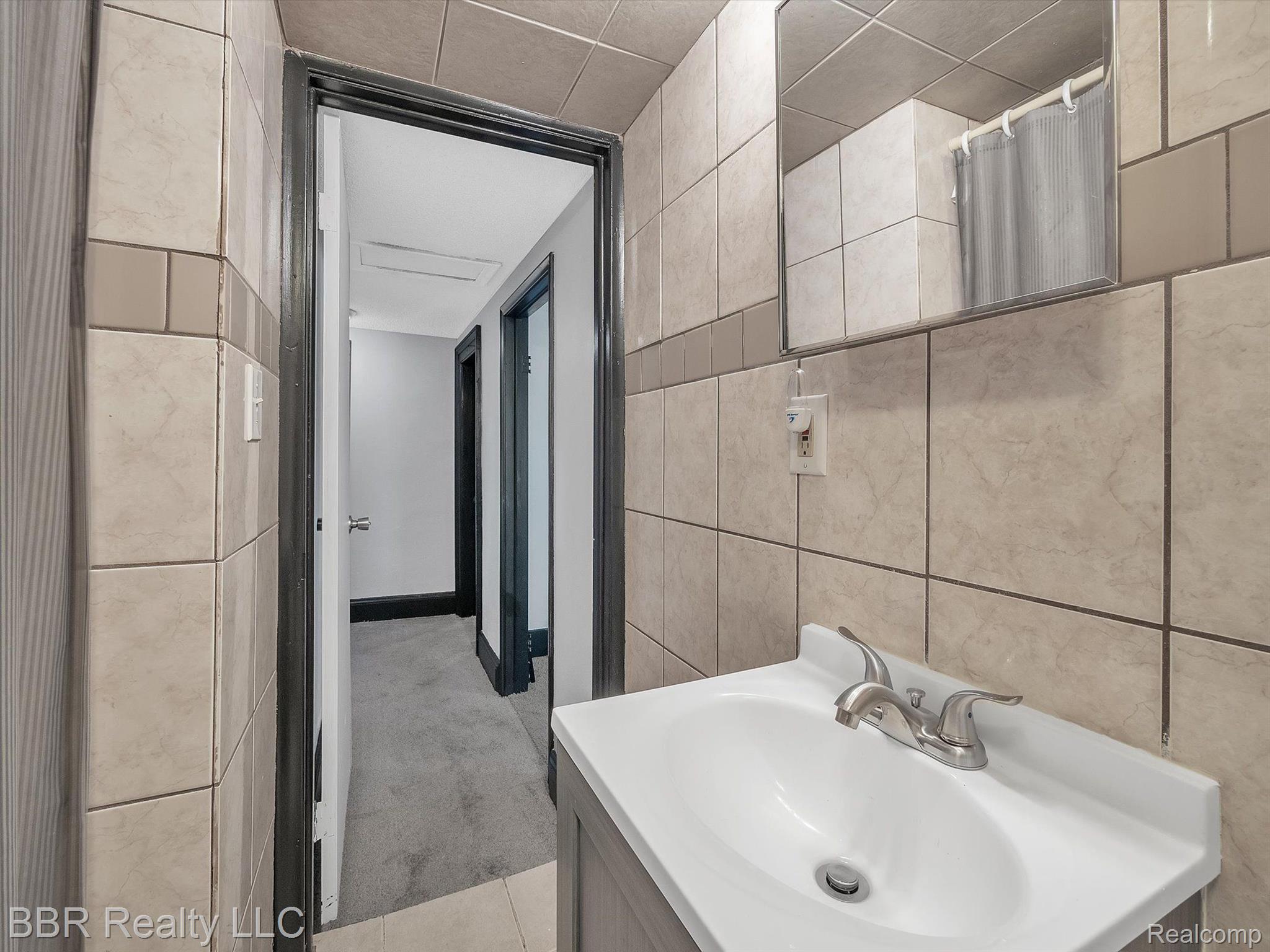 16 Elizabeth Street River Rouge, MI 48218 - Photo 37 of 58 Gallery Image 37