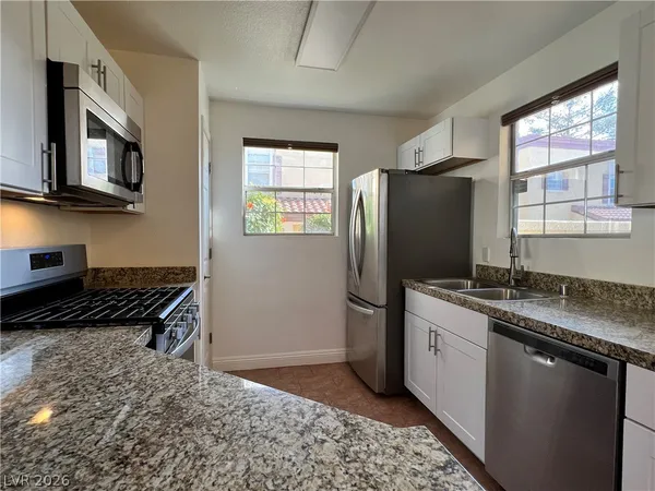 $1,425 | 2801 North Rainbow Boulevard, Unit 170, Las Vegas, NV 89108