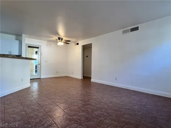 $1,425 | 2801 North Rainbow Boulevard, Unit 170, Las Vegas, NV 89108