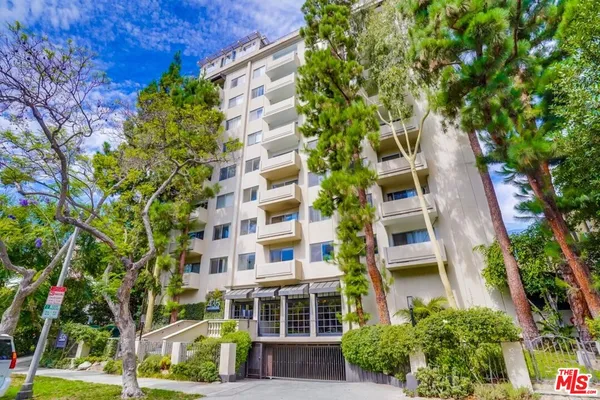 $5,800 | 435 North Oakhurst Drive, Unit 903, Beverly Hills, CA 90210
