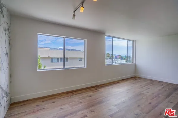 $5,400 | 435 North Oakhurst Drive, Unit 903, Beverly Hills, CA 90210