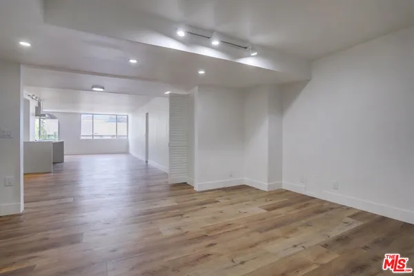 $5,400 | 435 North Oakhurst Drive, Unit 903, Beverly Hills, CA 90210