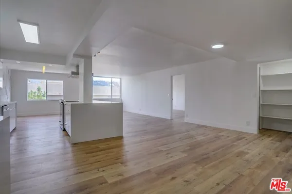 $5,400 | 435 North Oakhurst Drive, Unit 903, Beverly Hills, CA 90210