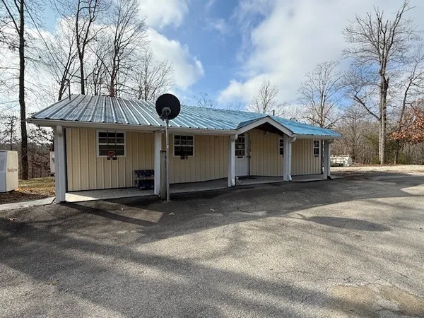 $249,000 | 2316 Buffalo Road, Hohenwald, TN 38462