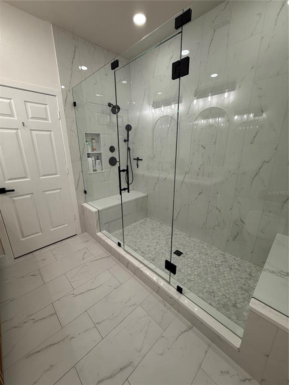 2849 Maple Brook Loop Lutz, FL 33558 - Photo 15 of 36