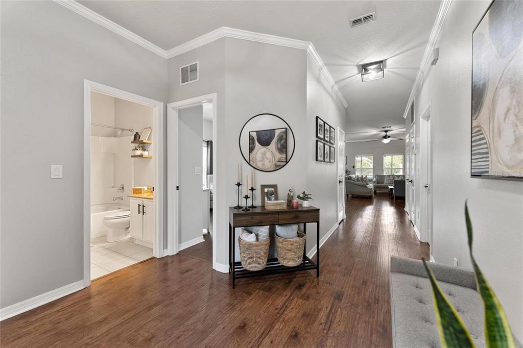 2849 Maple Brook Loop Lutz, FL 33558 - Photo 16 of 36