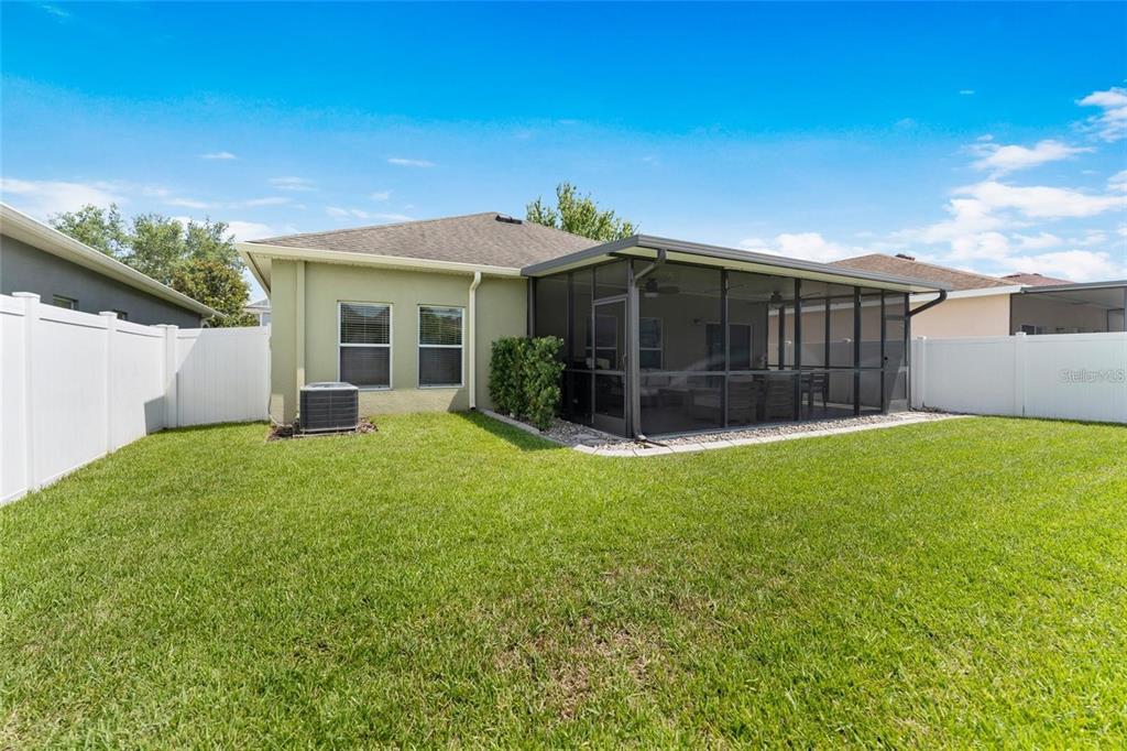 2849 Maple Brook Loop Lutz, FL 33558 - Photo 29 of 36