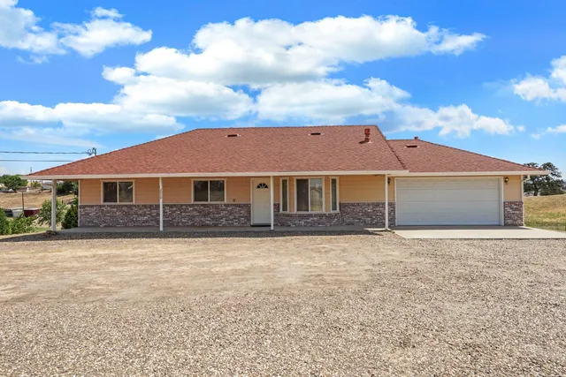 $375,000 | 2010 Village Court, Ione, CA 95640