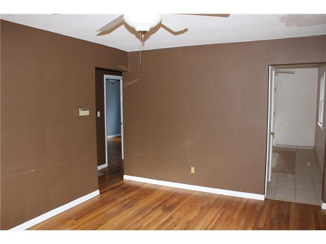 584 Chase Road Columbus, OH 43214 - Photo 4 of 6 Gallery Image 4