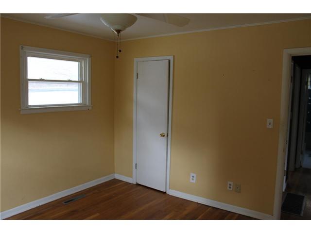 584 Chase Road Columbus, OH 43214 - Photo 5 of 6 Gallery Image 5