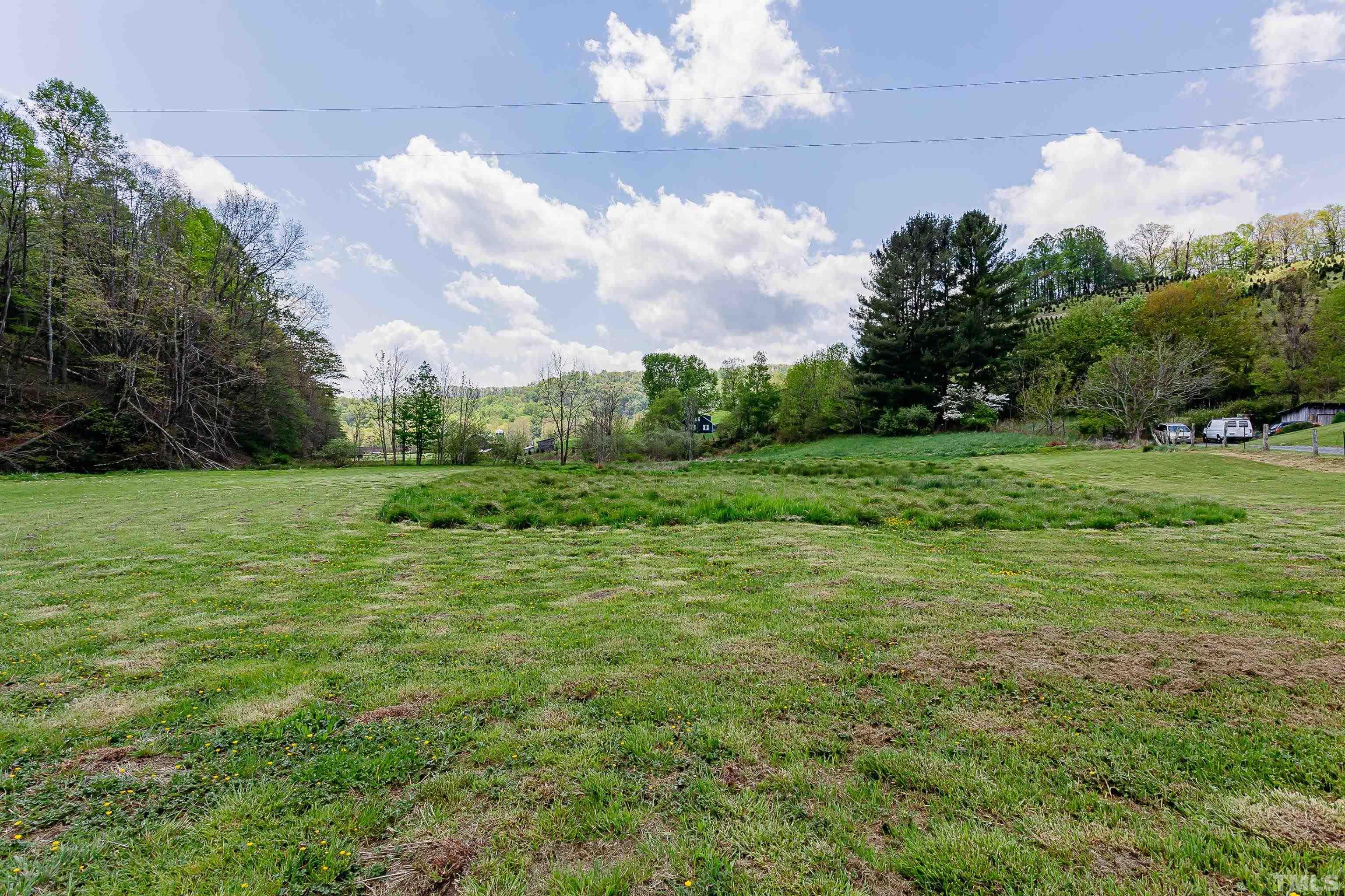 601 Fees Branch Road Lansing, NC 28643 - Photo 10 of 72