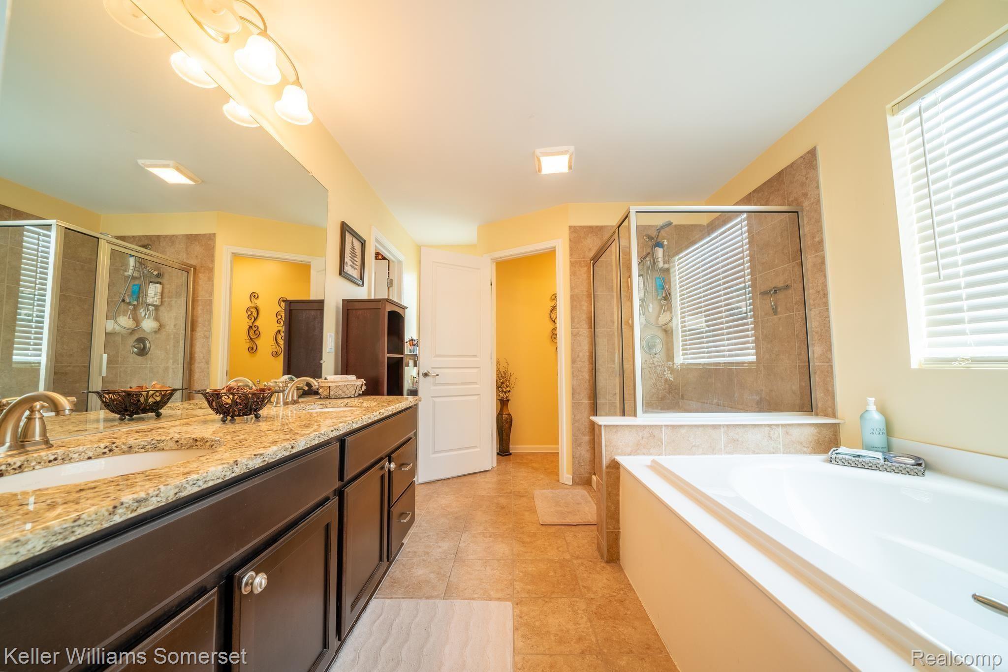 49708 Gracechurch Road Macomb, MI 48044 - Photo 24 of 35 DSC06686-HDR.jpg