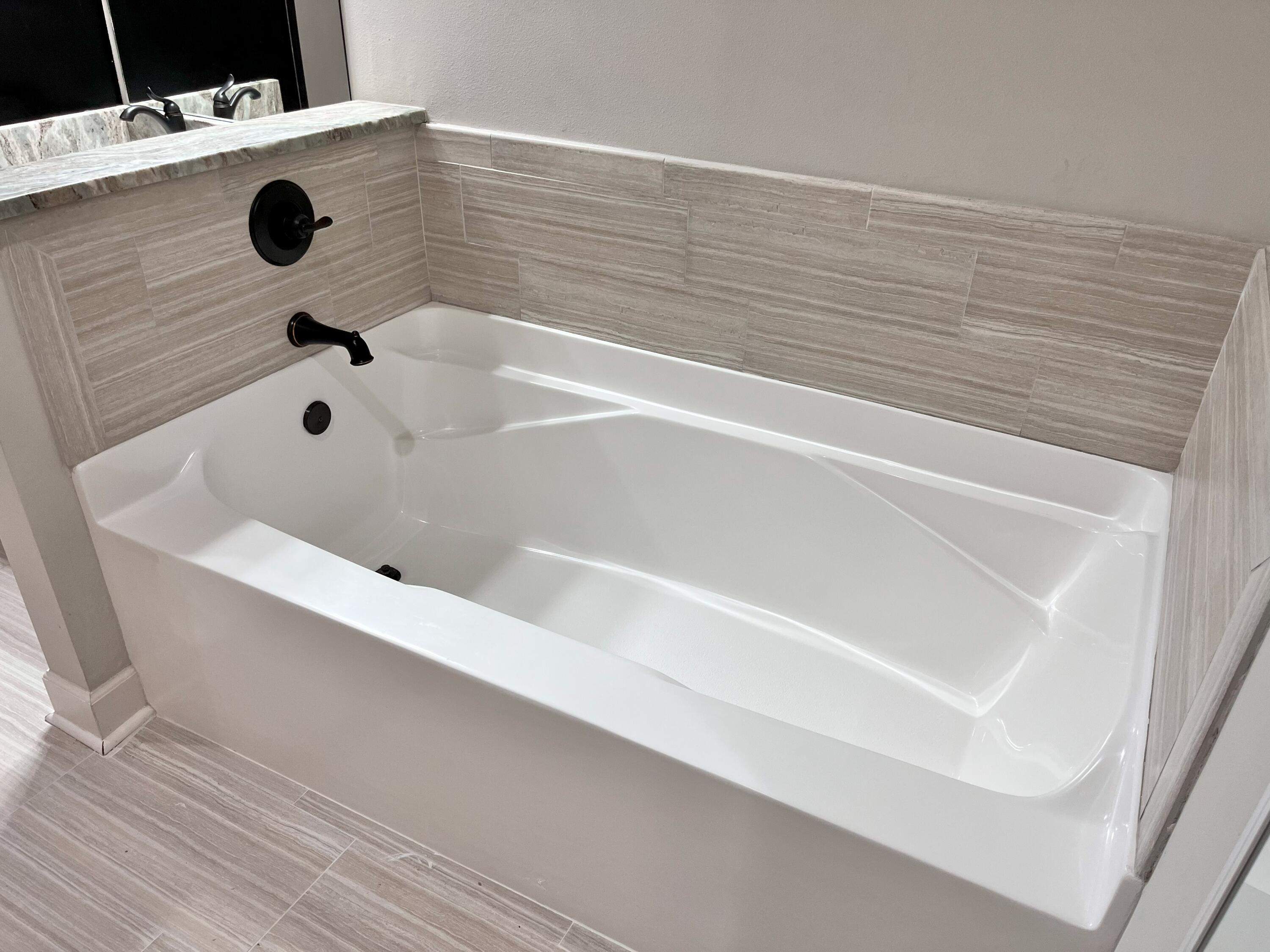 5182 Rabbit Run Crestview, FL 32539 - Photo 12 of 35 a bathroom with a window