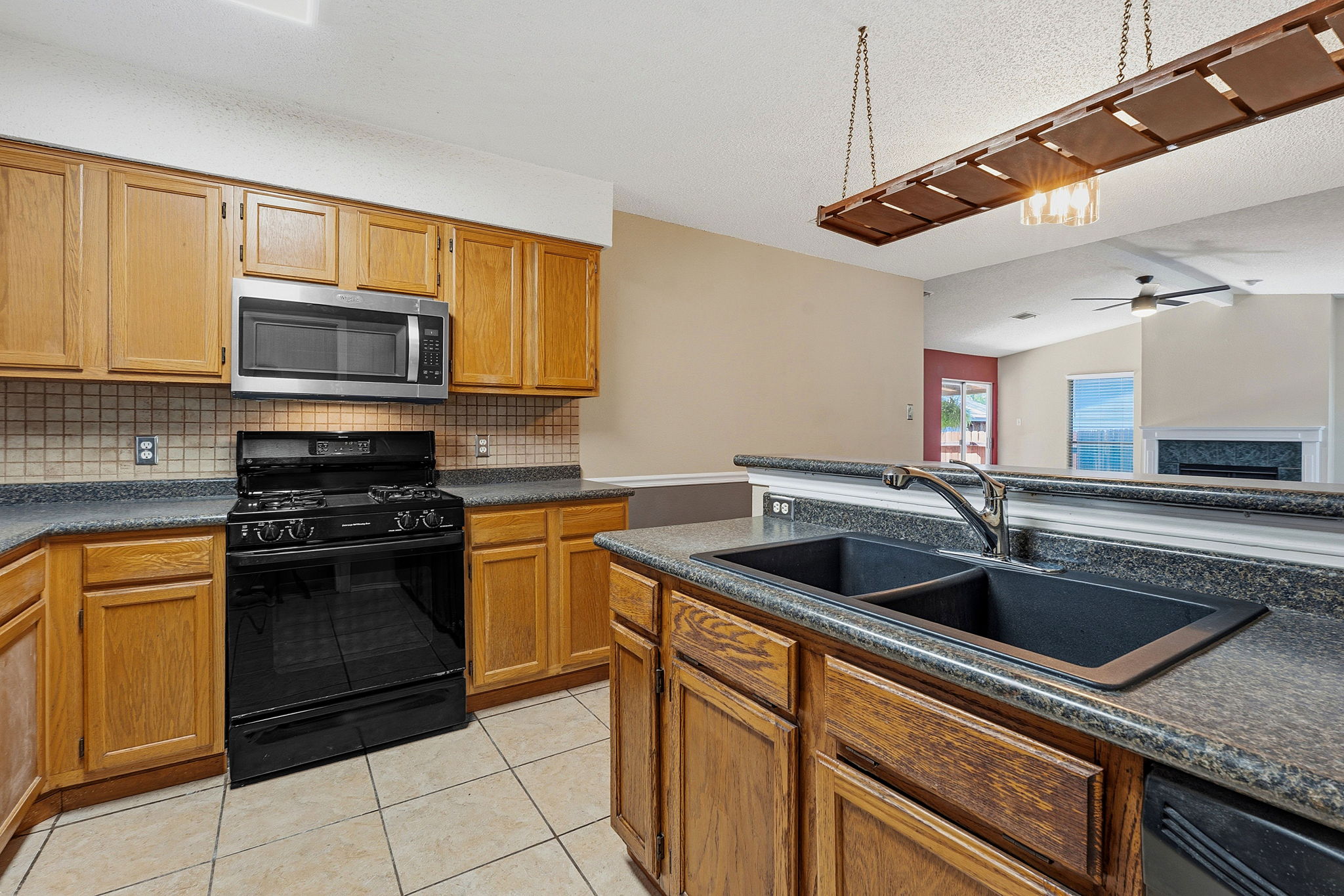 8401 Horton Trail Austin, TX 78749 - Photo 4 of 17