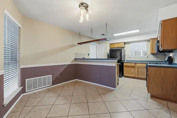 $2,350 | 8401 Horton Trail, Austin, TX 78749