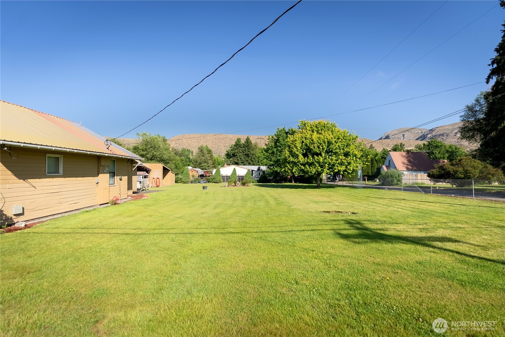 119 North Locust Way Tonasket, WA 98855 - Photo 16 of 17