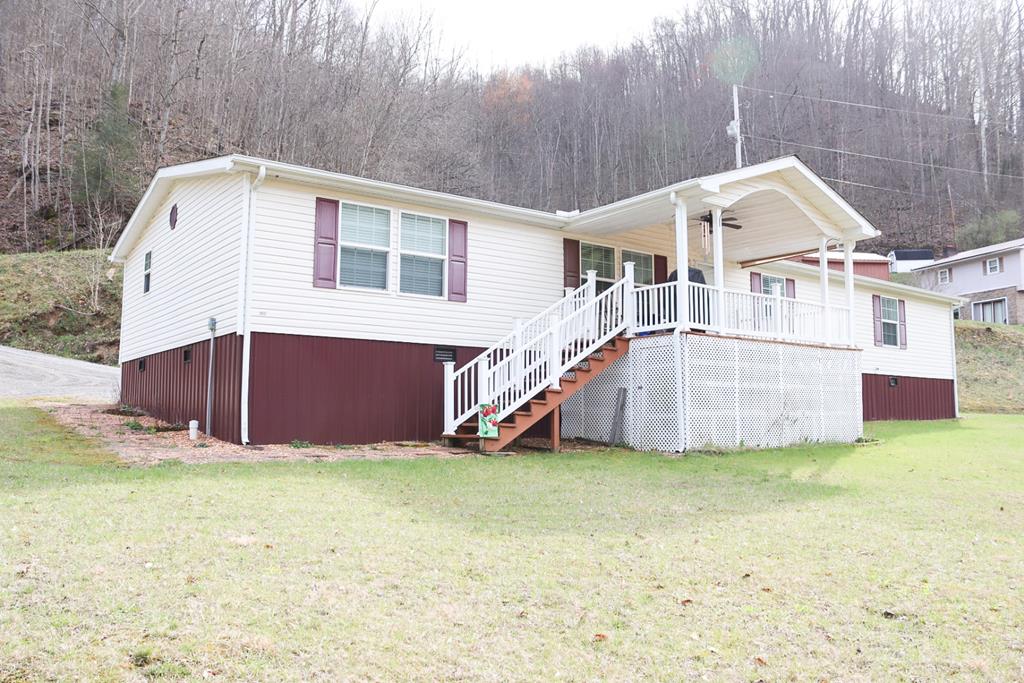 1193 Peeled Poplar Road Grundy, VA 24614 - Photo 1 of 62 Gallery Image 1