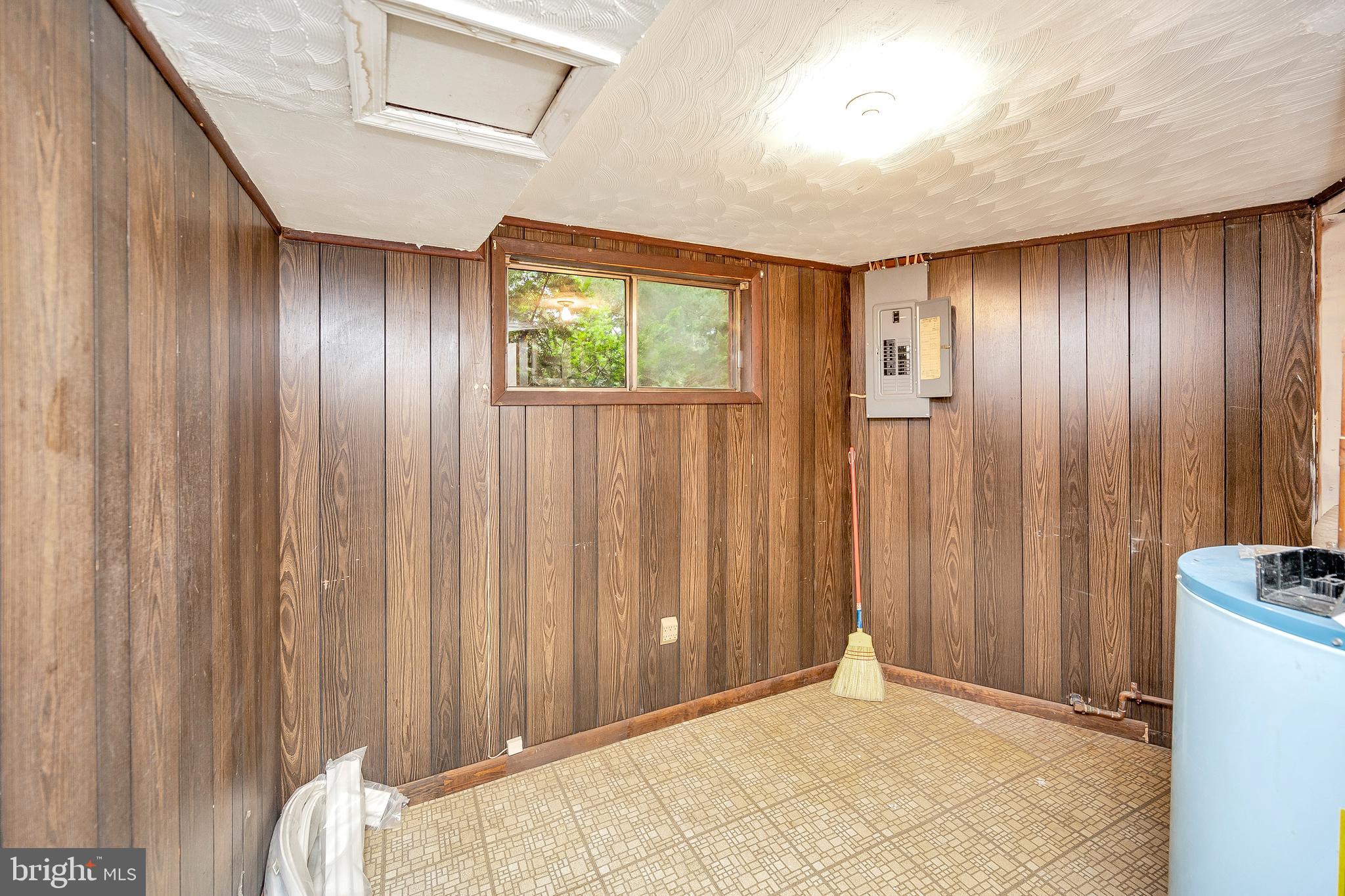 116 Lee Circle Locust Grove, VA 22508 - Photo 18 of 30 Lower level utility room