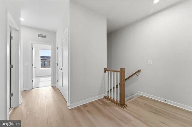 $649,900 | 43812 Middleway Terrace, Ashburn, VA 20147