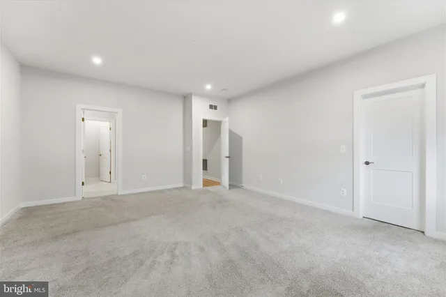 $649,900 | 43812 Middleway Terrace, Ashburn, VA 20147