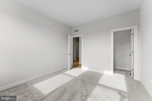 $649,900 | 43812 Middleway Terrace, Ashburn, VA 20147