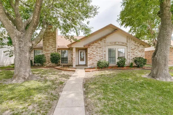 $2,400 | 9306 Grant Drive, Rowlett, TX 75088