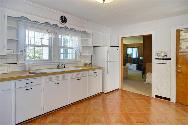9 Blanchard Road Milford, MA 01757 - Photo 3 of 13 Gallery Image 3