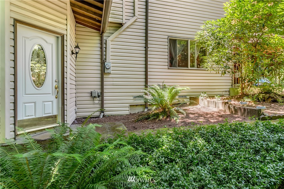 11625 Ingraham Road Snohomish, WA 98290 - Photo 2 of 16